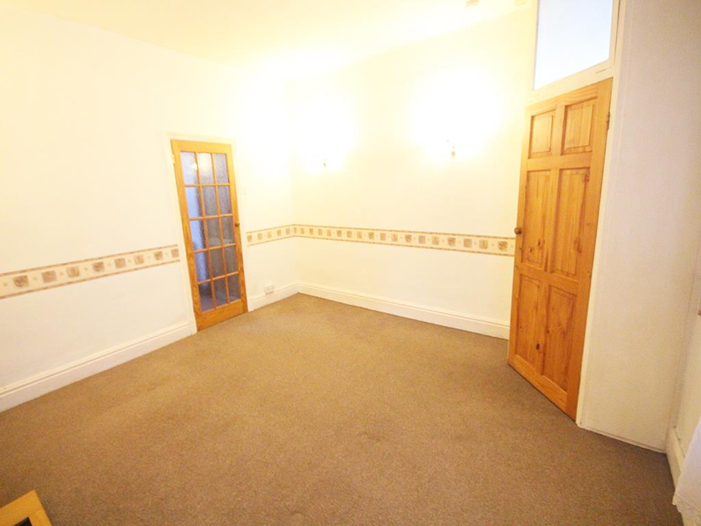 2 bedroom mid terrace house To Let in Barnoldswick - IMG_5553.jpg